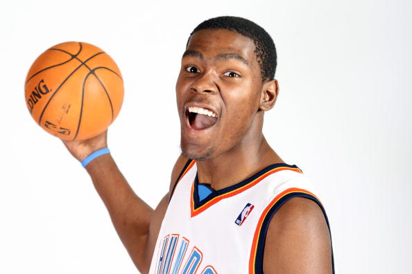 东体：申花像会学习却不会考试的优等生，背负过重的心理负担